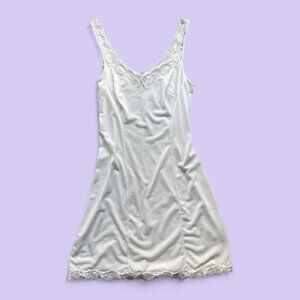 Vintage Helios French Lace Slip Dress – Made in France (S/M)